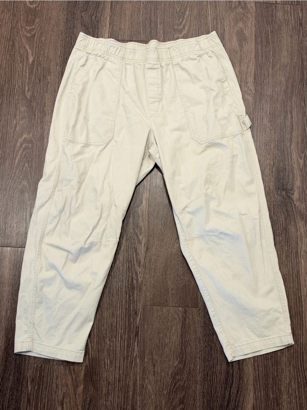 Old Navy Women's Pulla Pant in Wishbone (Light Khaki)